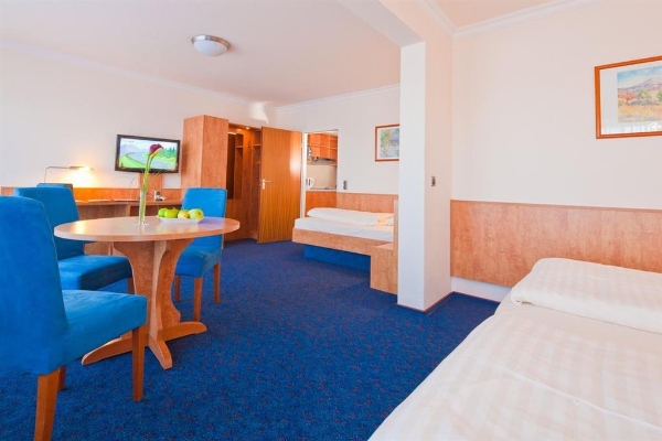 Apartment-Hotel